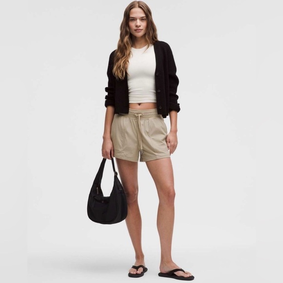 Lululemon Dance Studio High-Rise Short 3.5" - Picture 1 of 7